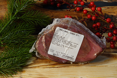 Превью Мясо европейского оленя полукопченое