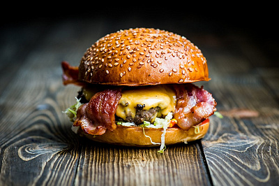 Превью Котлеты для бургера из медведя (упак. 4шт)